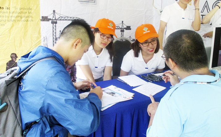 Job Fair at HCM University of Technology 2018